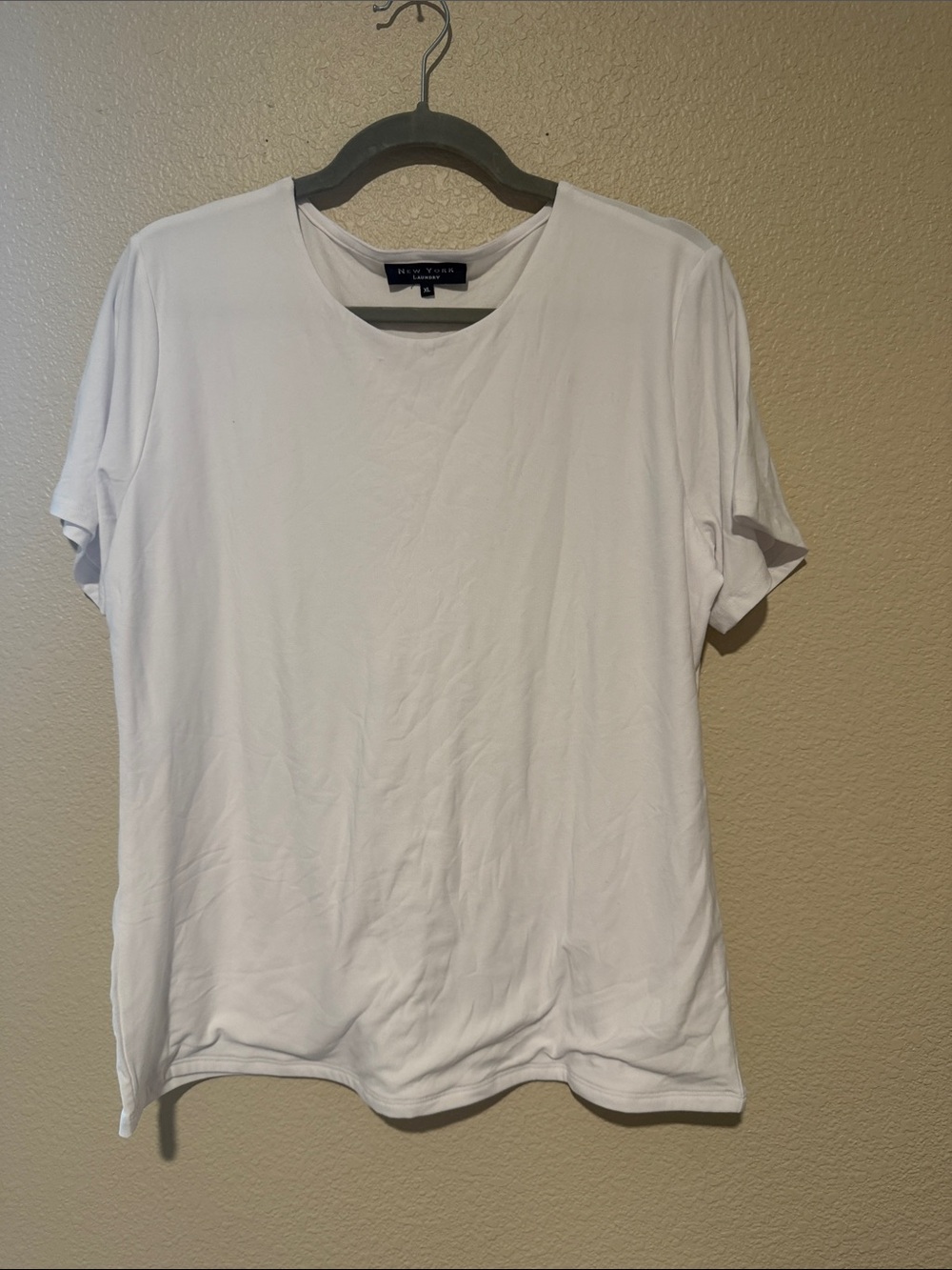 New York Laundry White Short Sleeve Crew Neck Tee
